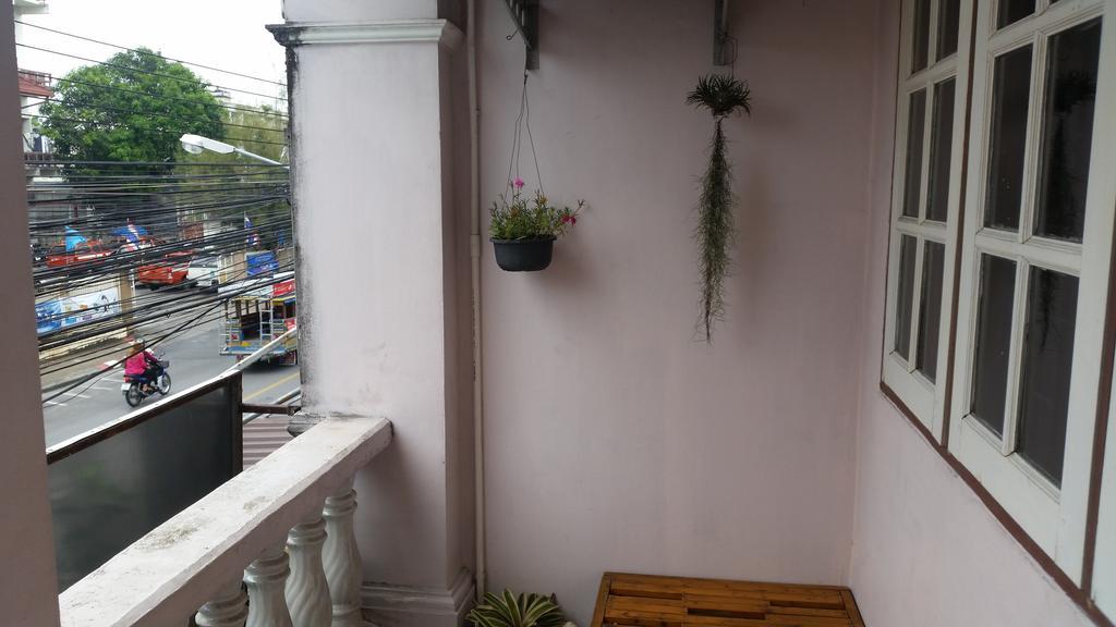 Phuket Blue Hostel Buitenkant foto