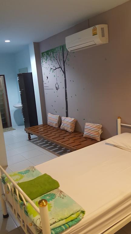 Phuket Blue Hostel Buitenkant foto